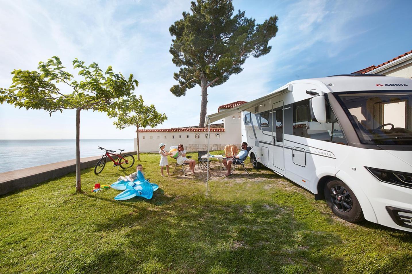 Camping Adria Ankaran - Pitches Экстерьер фото