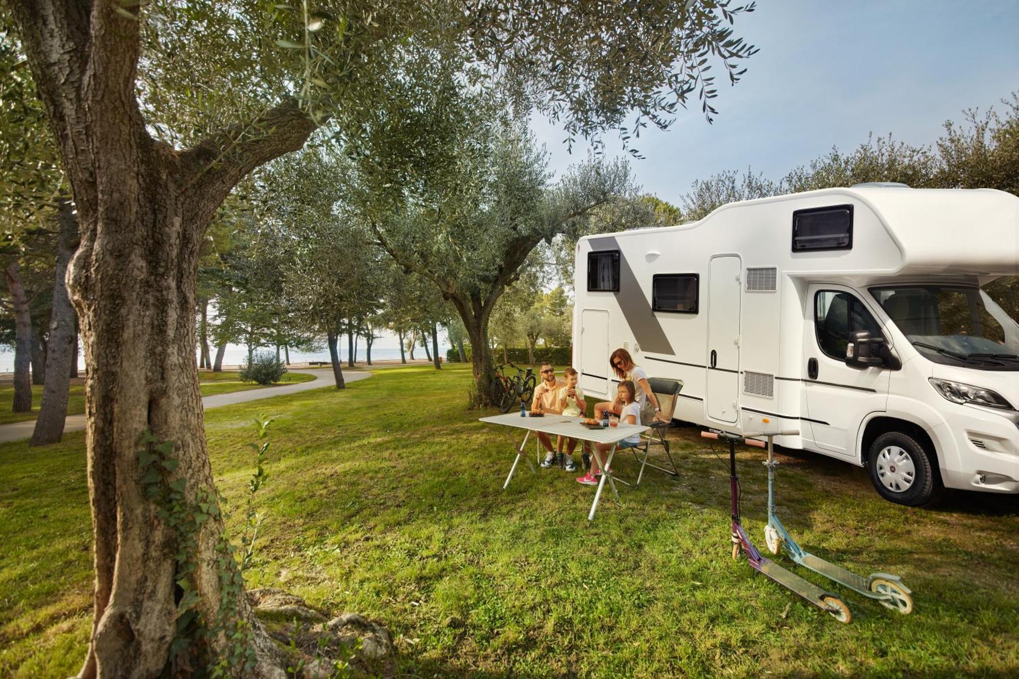 Camping Adria Ankaran - Pitches Экстерьер фото
